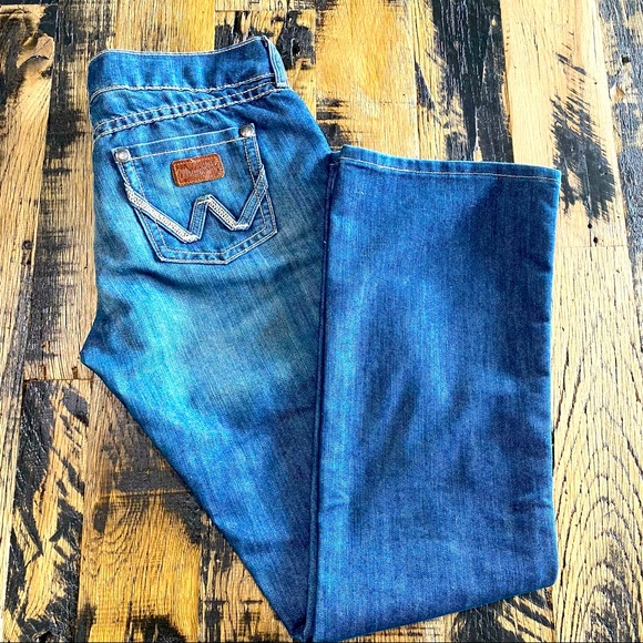 Wrangler Denim - WRANGLER Jeans Women’s Pink Tag 7/8 Length 34